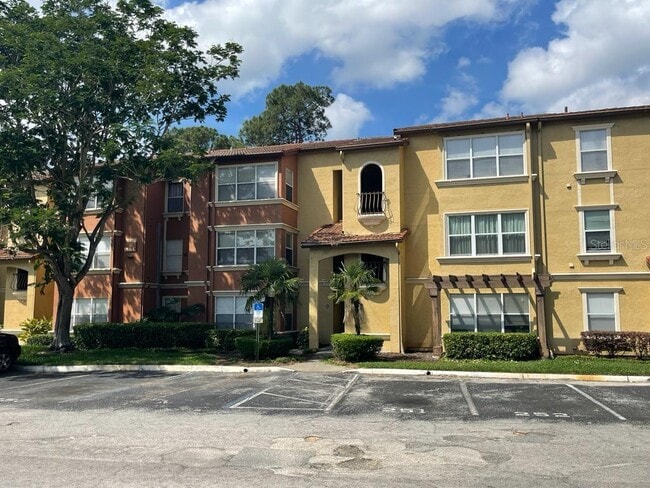 Apartment On Conroy Rd Orlando