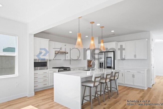 Building Photo - 4124 Maddy Ave