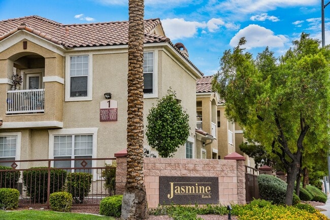 Building Photo - Beautiful 2 bedroom condo-North Las Vegas