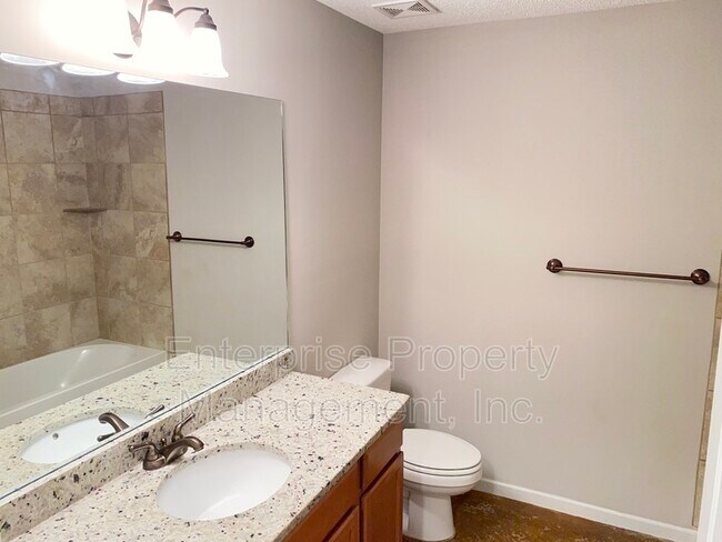 Building Photo - 9404 Eckley Pl