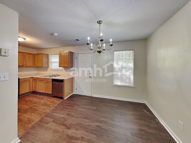 Building Photo - 4319 Caroline Ct