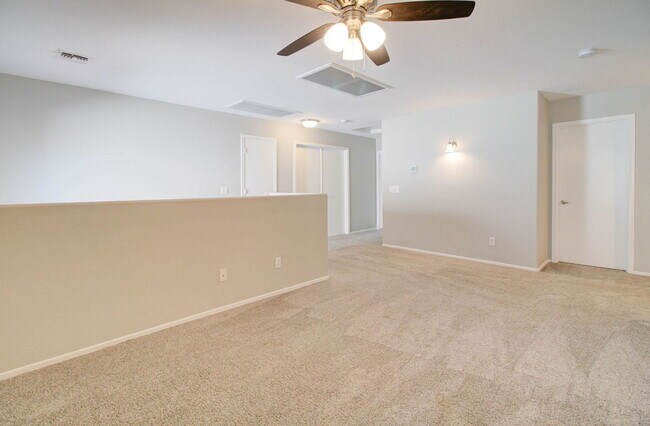 Building Photo - 5945 N 73rd Dr