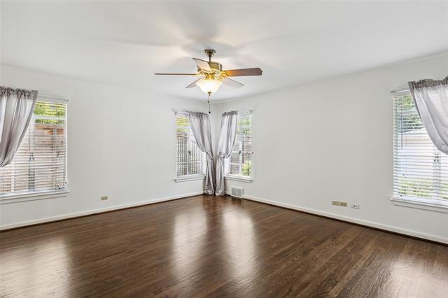 Building Photo - 4421 University Blvd