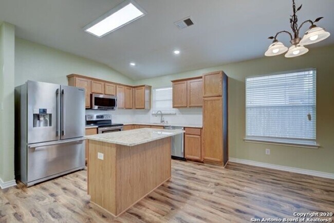 Building Photo - 3 Bedroom/2 Bath Wildhorse Subdivision