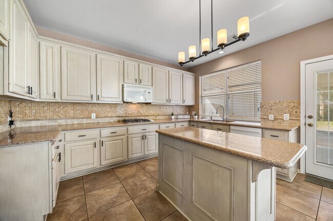 Building Photo - 20407 Spring Rose Dr