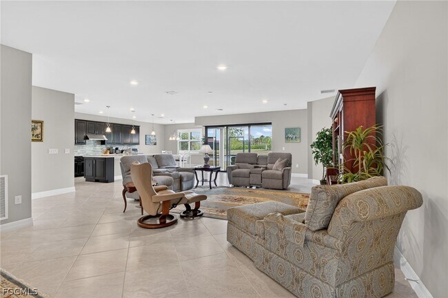 Building Photo - 11279 Thurston Chase