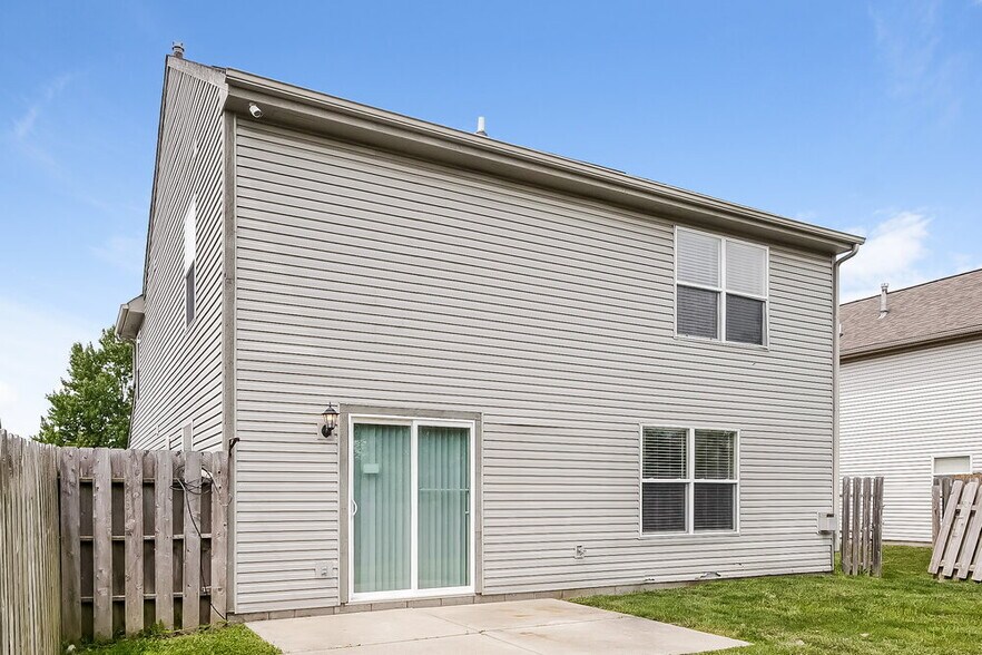 Building Photo - 5341 Waterton Lakes Dr