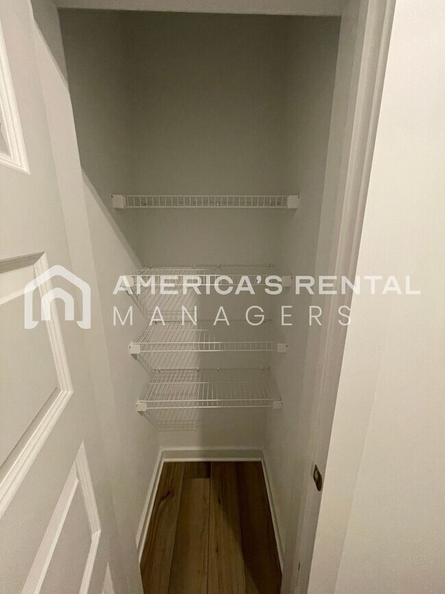 Building Photo - Home for Rent in Eastaboga, AL!! Available...