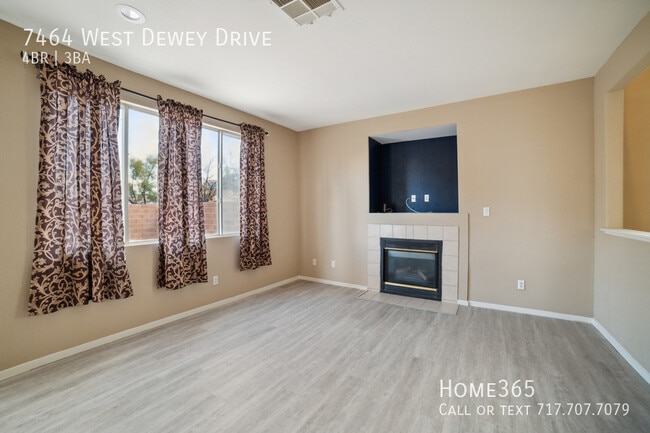 Building Photo - Stunning 4 bedroom, 2.5 bathroom home in L...