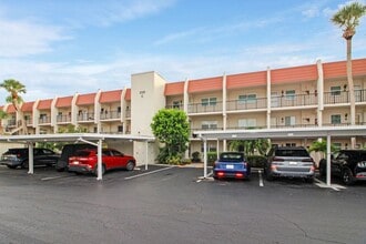 Building Photo - 250 Santa Maria St