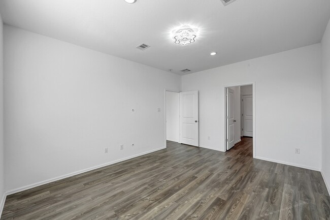 Building Photo - 19017 Sonora Chase Dr