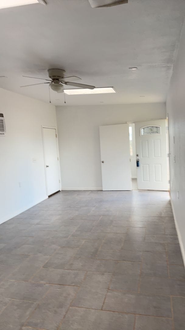 Building Photo - Cute Home