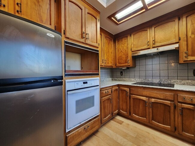 Building Photo - 3 Bedroom Country Home