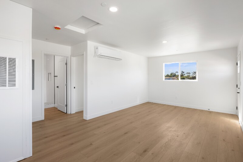 Building Photo - 3730 Acacia St