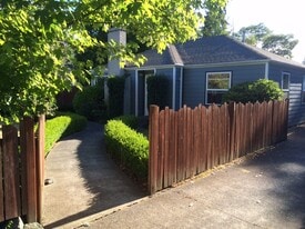 Building Photo - 15537 6th Ave NE