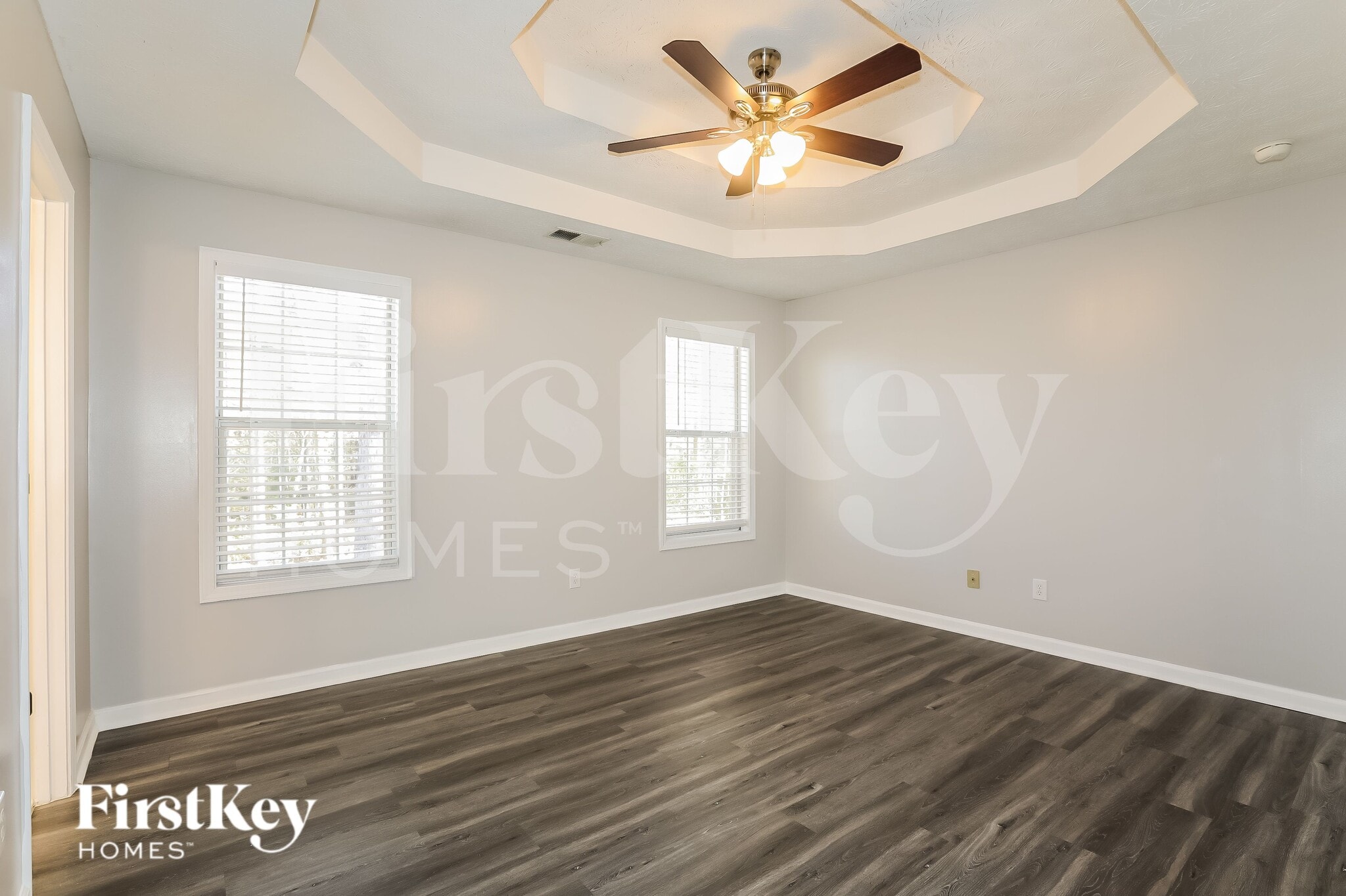 Building Photo - 723 Ridgetop Rd