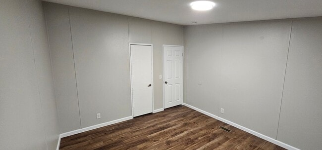 Building Photo - Spacious 3-bedroom, 2-bathroom mobile home. Showings Coming Soon!