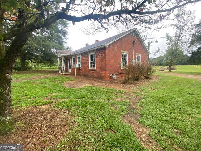 Building Photo - 1125 Moore Rd