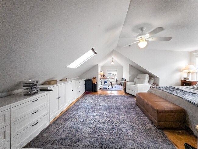 Building Photo - 23 Kingsboro Park