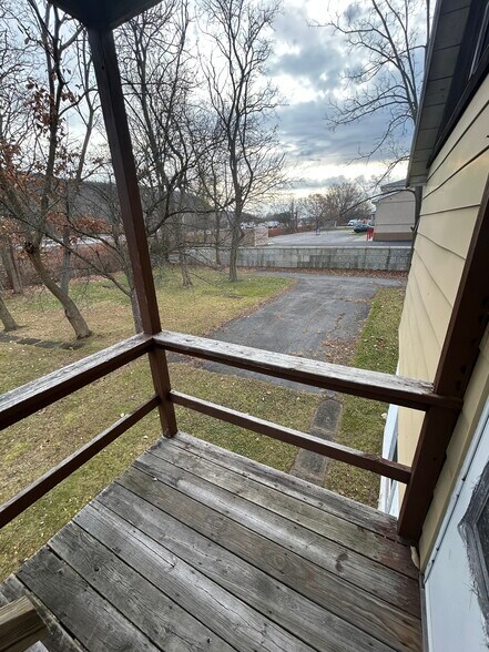 Building Photo - 427 S Hamilton St