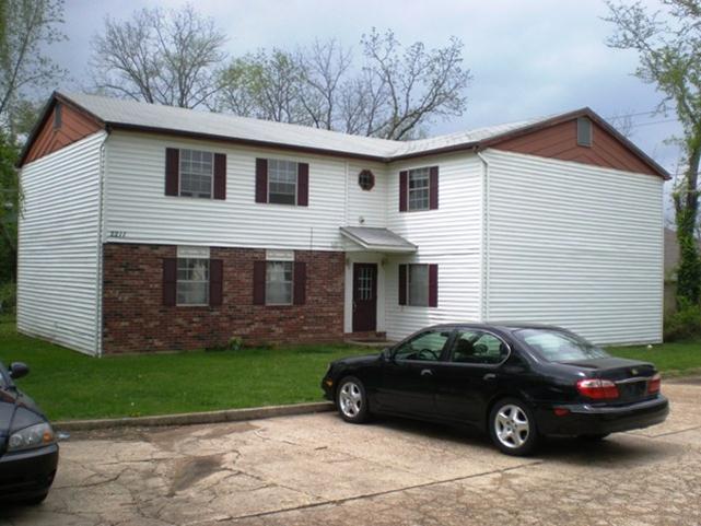 Primary Photo - 2211 Vienna Rd