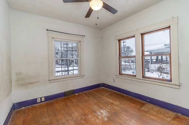 Building Photo - 2319 Hecker Ave