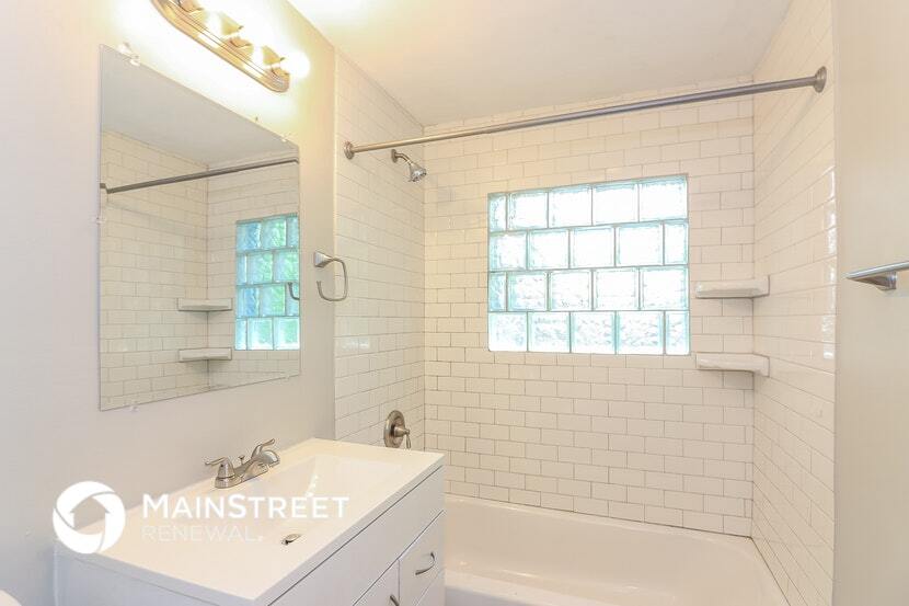 Building Photo - 8067 Norwich Dr