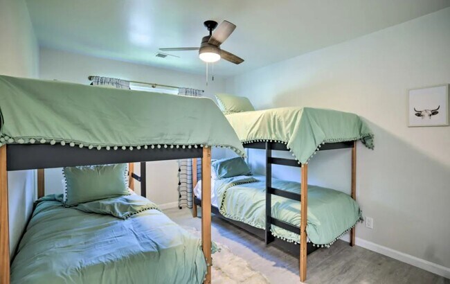 Building Photo - 40902 Ely Way