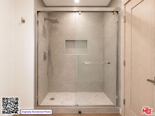 Building Photo - 2449 Beachwood Dr
