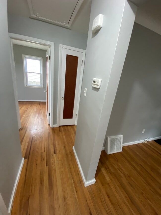 Building Photo - 1577 Lindbergh St