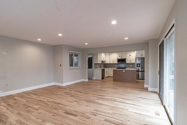 Building Photo - 1240 Warrington Rd