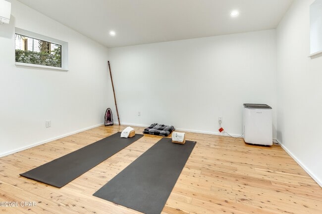 Building Photo - 2979 S County Hwy 395