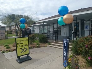 Building Photo - Welcome to SkyView Villa and Somerset Apartments!