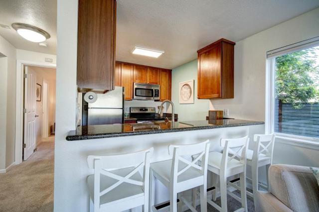 Building Photo - 1 bedroom in Seattle WA 98133