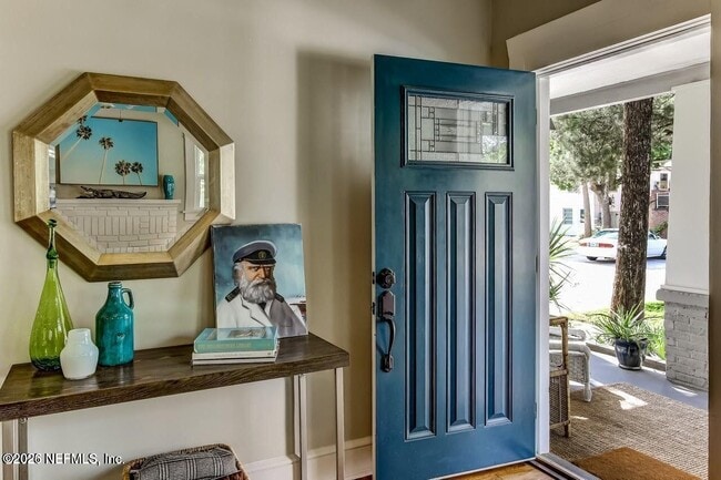 Building Photo - 1117 Cedar St