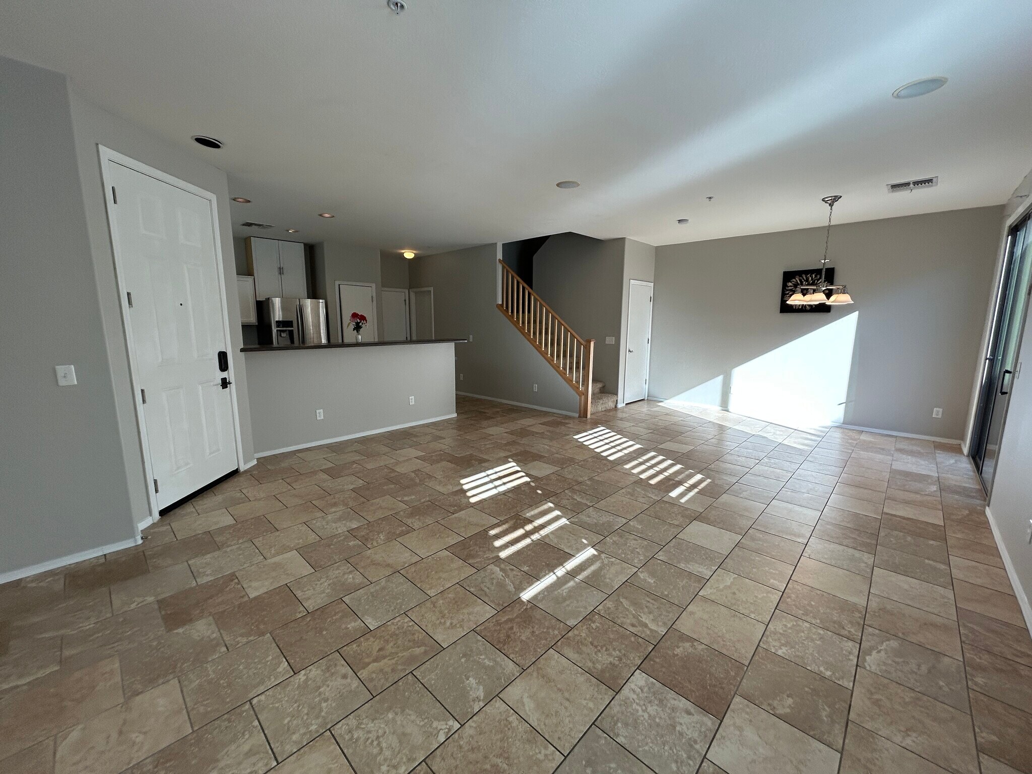 Building Photo - 8111 W Lynwood St