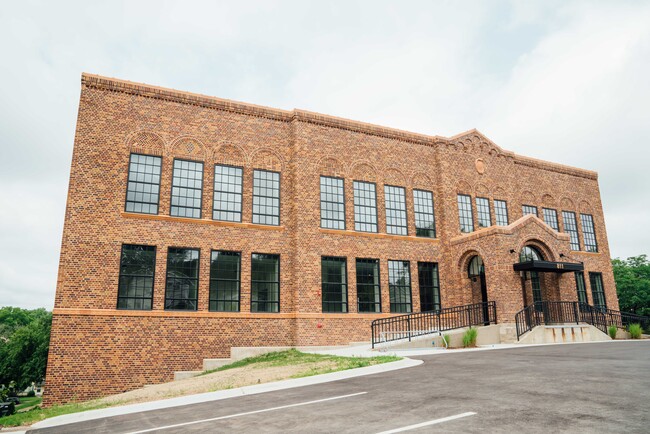 3rd floor main entry - Emerald Flats