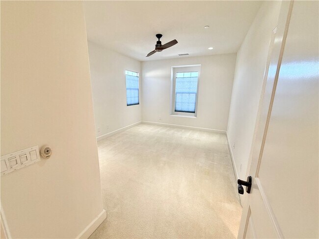 Building Photo - 110 Briar Rose