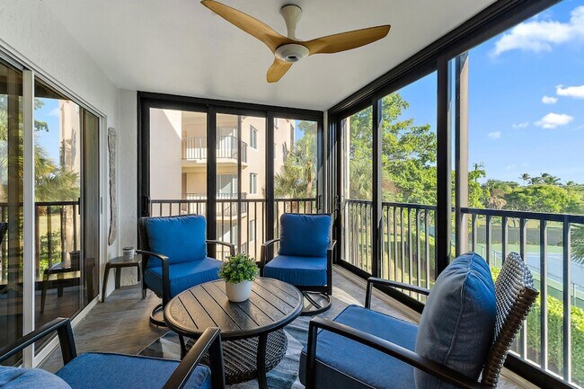 Building Photo - 275 Palm Ave