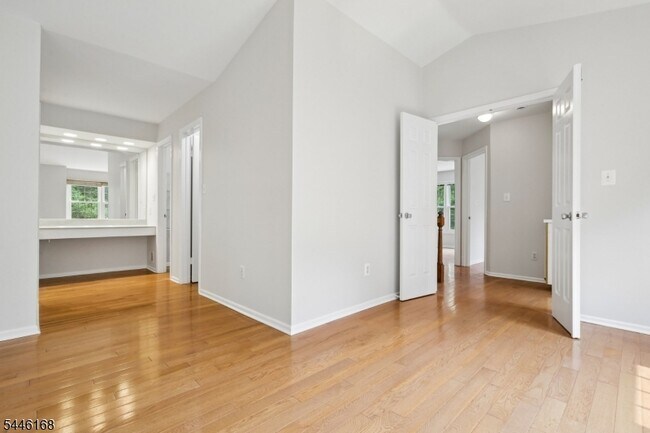 Building Photo - 85 Laurelwood Ct