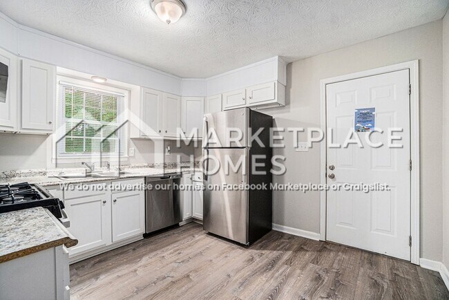 Building Photo - 3456 White Oak Ct