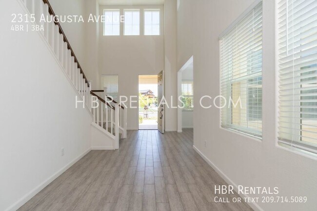 Building Photo - Ellis Community - Four Bedroom Home Over 3...