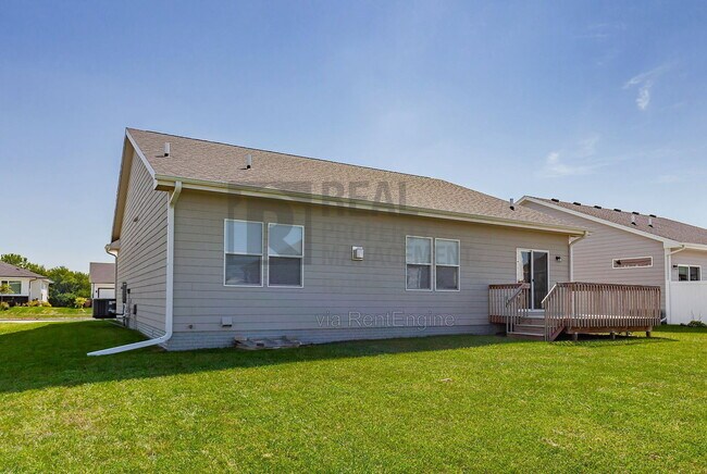 Building Photo - 6810 Bright St