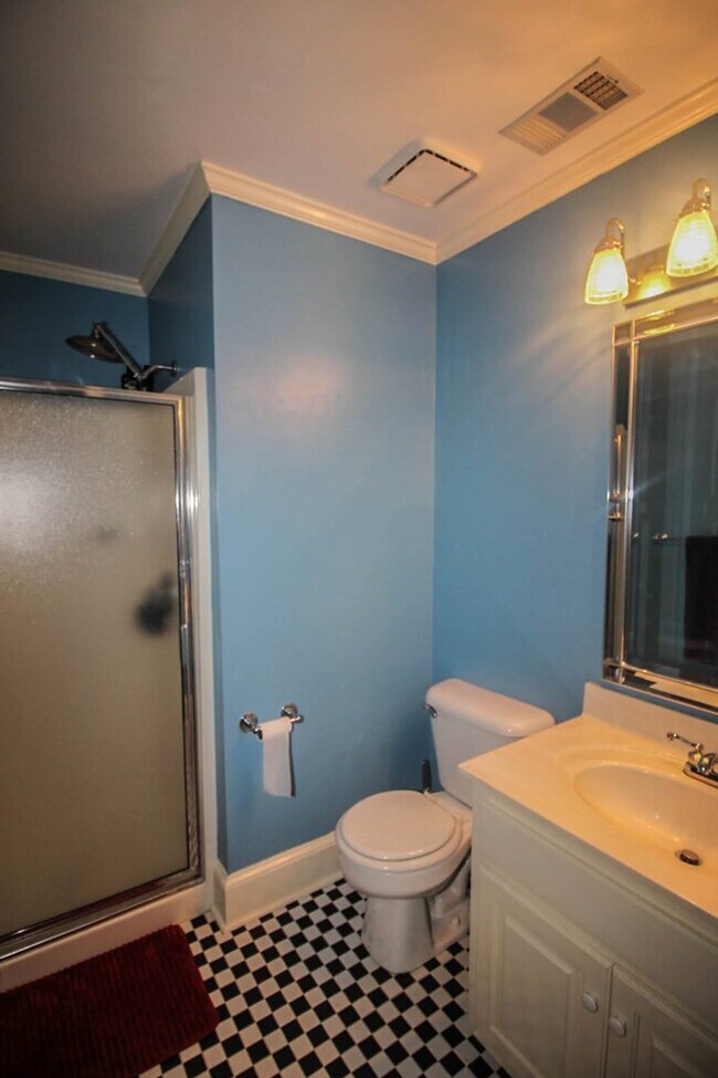 Building Photo - 4265 Deerwood Ln