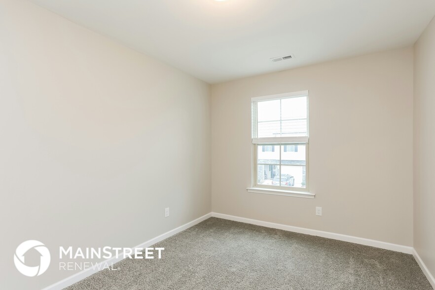 Building Photo - 5 N Grey Abbey Dr