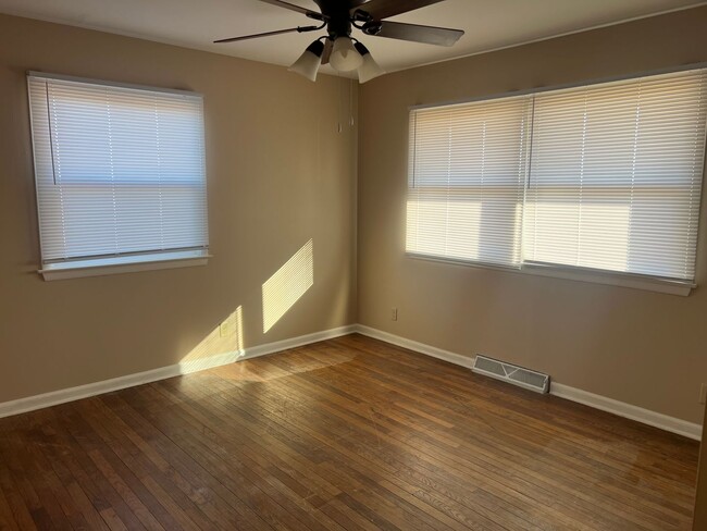 Building Photo - 5079 Byers Rd