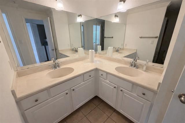 Building Photo - 2601 Preston Rd