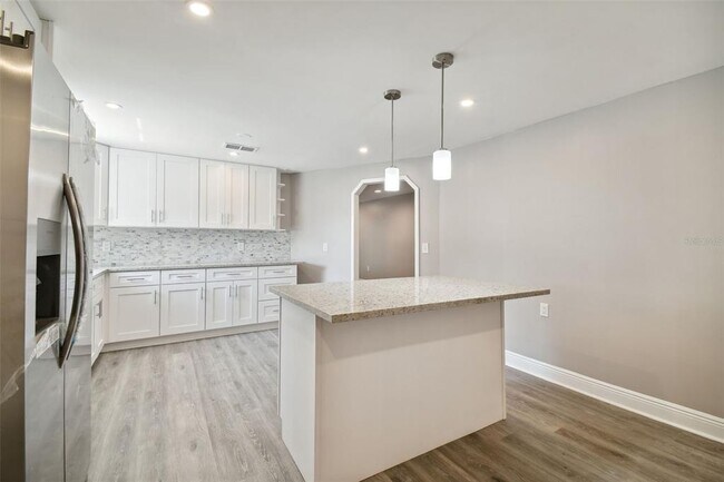 Building Photo - 7721 Heather St