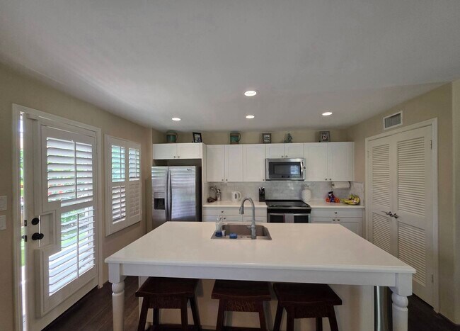 Building Photo - 91-1240-1240 Kaileolea Dr