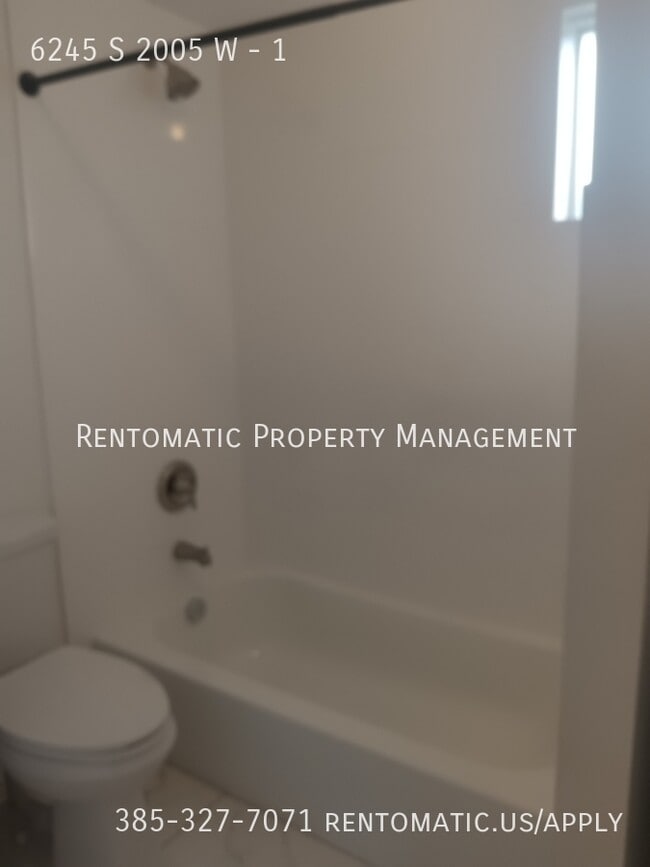 Building Photo - 6245 Margray Dr